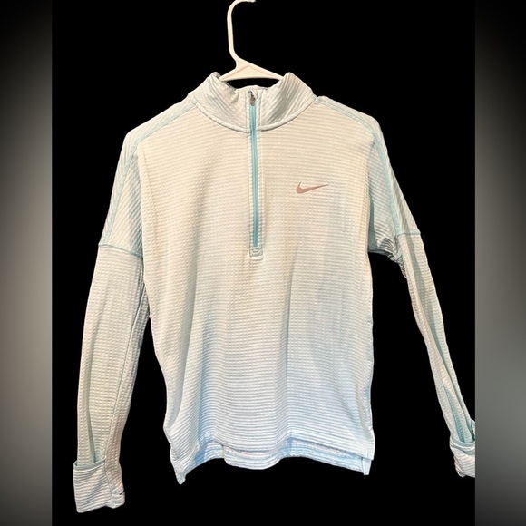 Nike Tops - Nike Running Dry Fit Size Small EUC